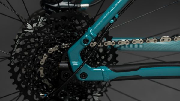 Design details of Chameleon Aluminum Detail