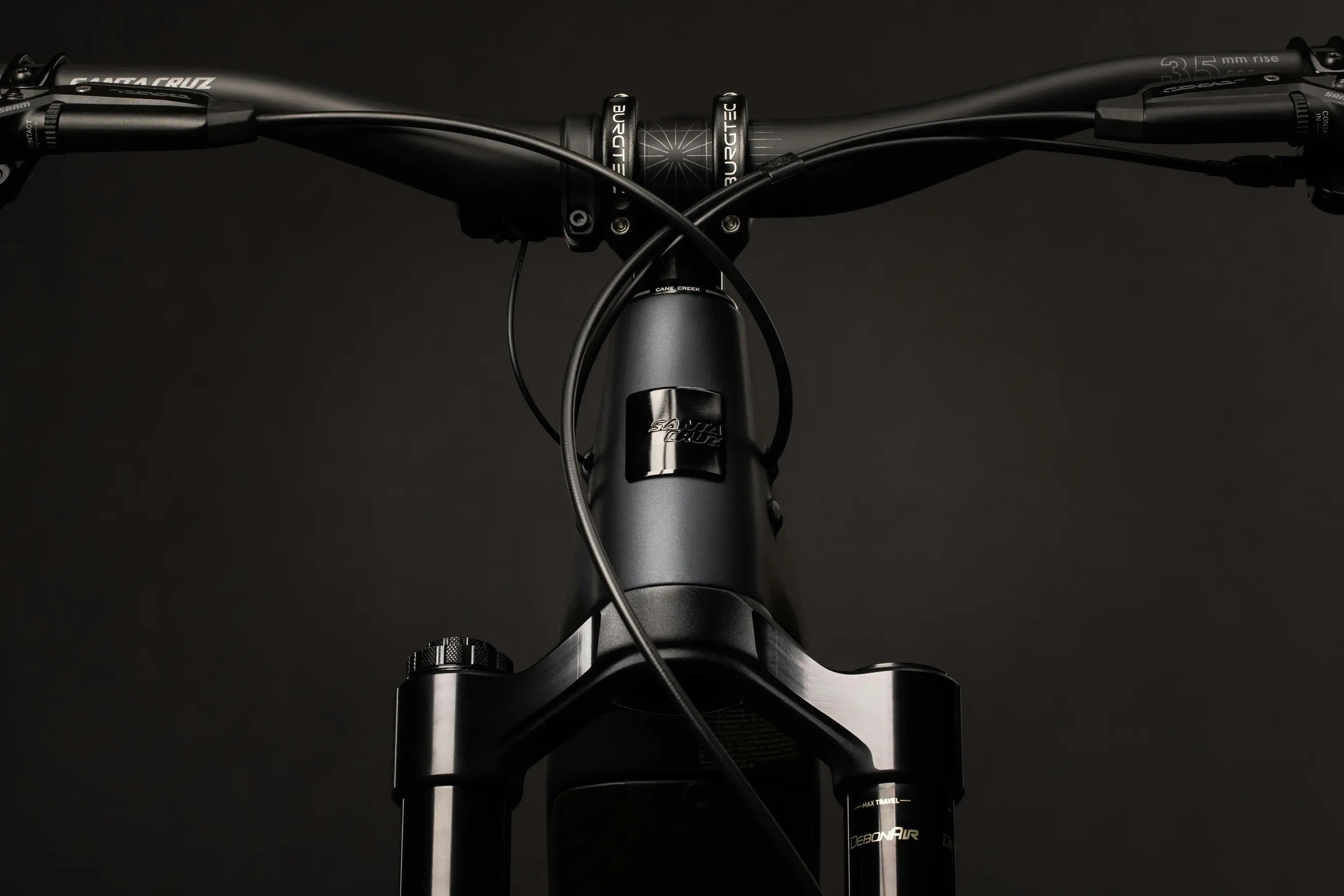 Design details of Db5ce815 477c 854f 27a7cf2e3cf0 MY24 Heckler Details