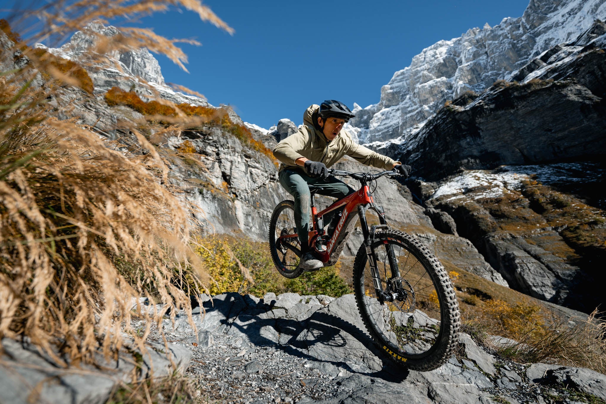 Web Action Santa Cruz Heckler Romain Paulhan Sixt Vojo Paul Humbert